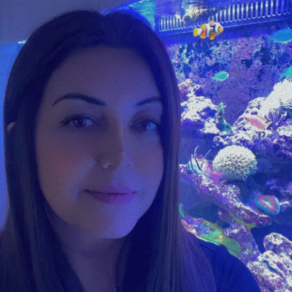 Meet your Posher, Angela